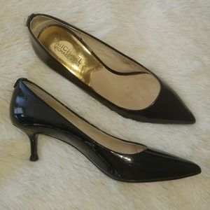 Michael Kors Black Patent Kitten Pump Size 7